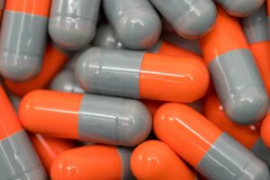 Keflex: Uses, Dosage, Side Effects and Interactions