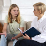 when should a teenager see a therapist